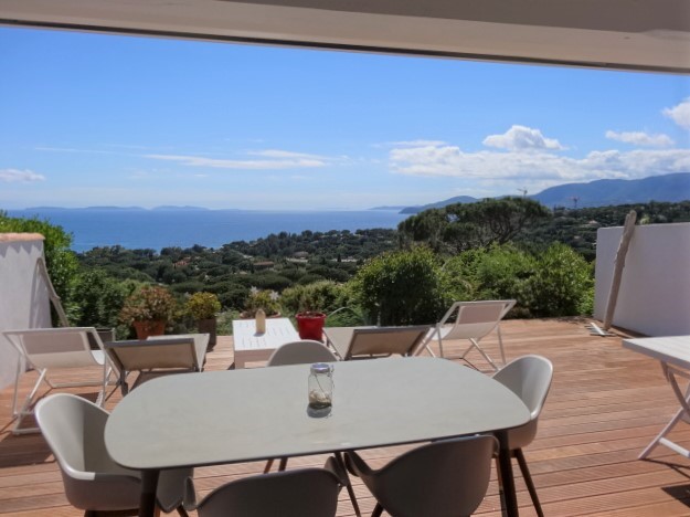 For rent Gigaro, 2 bedrooms holiday house with large terrace and panoramic sea view